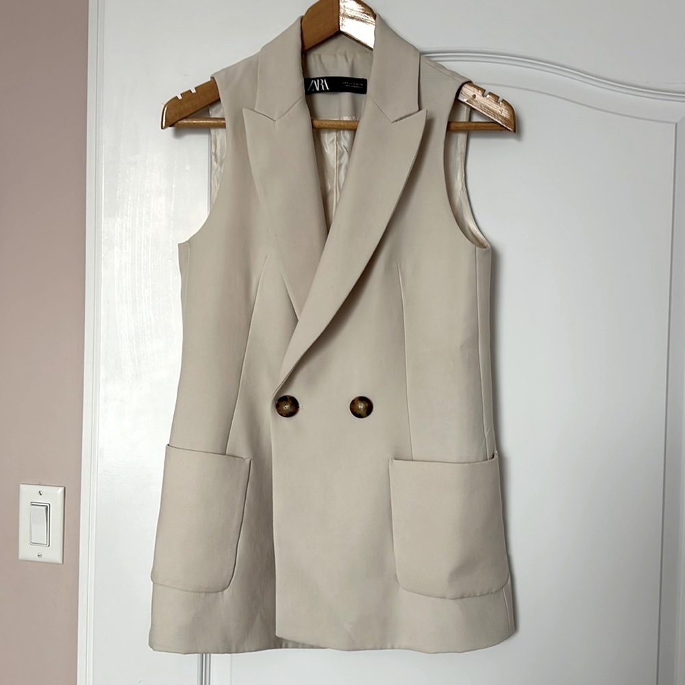 Suit vest